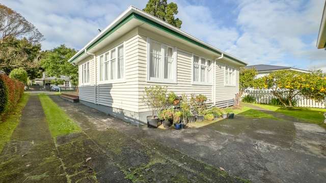 FAMILY HOME IN A PRIME LOCATION