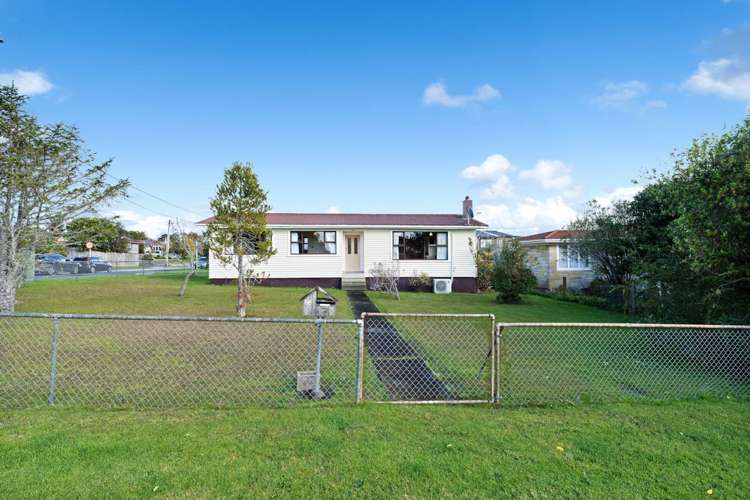 86 Flanshaw Road Te Atatu South_16