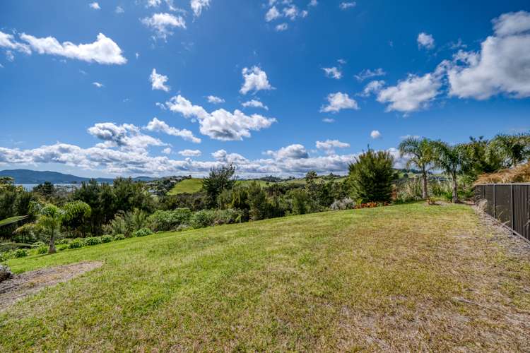 19 Sunrise Place Cable Bay_49