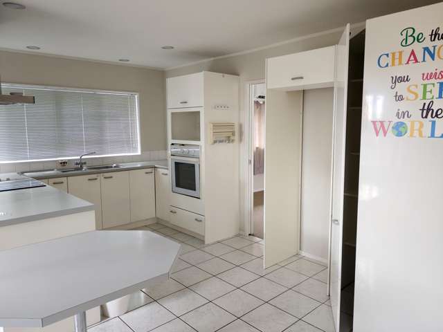 45 SIMMENTAL CRES Somerville_3