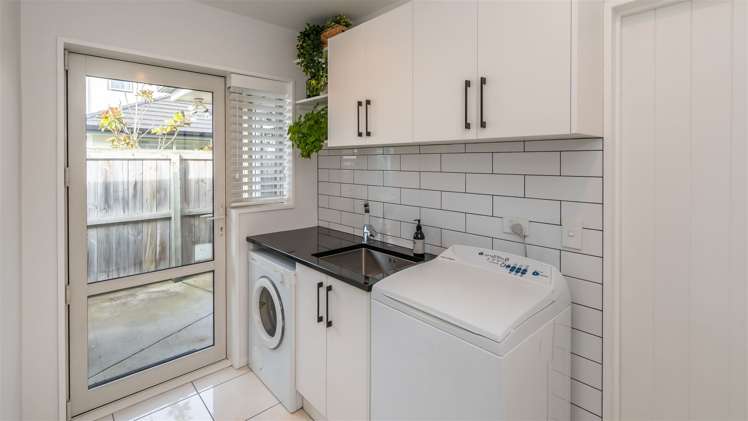 61 Westpark Drive Burnside_20