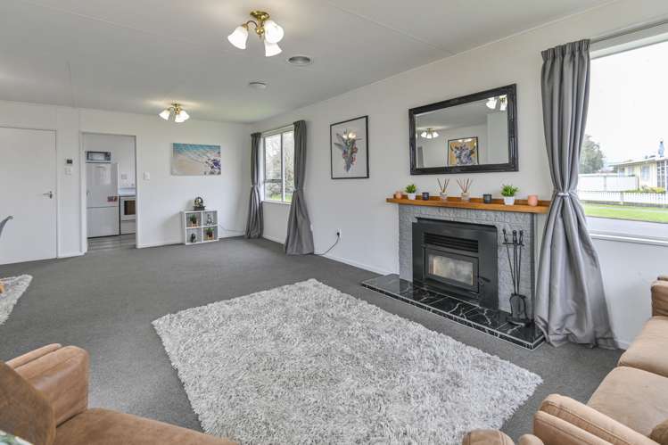 35 Walton Way Flaxmere_7
