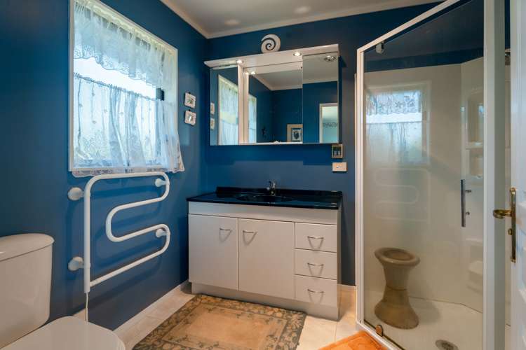 51 Wharariki Road Kahurangi National Park_9