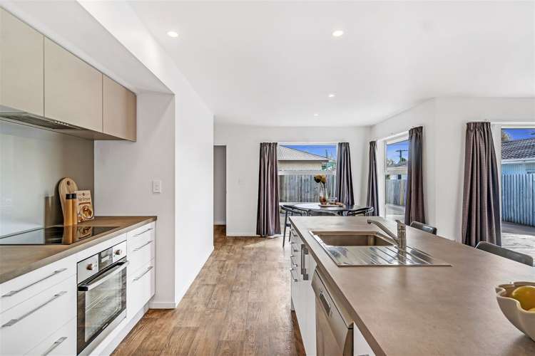 39 Hopkins Street Woolston_8