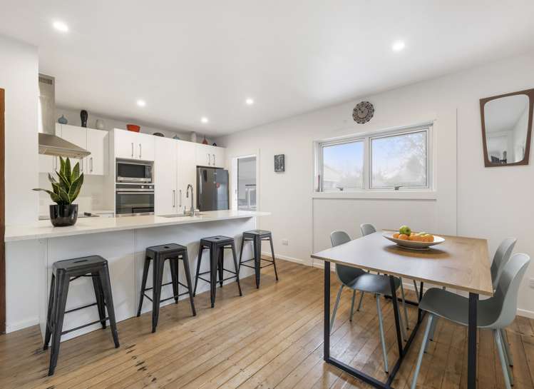 36 Yeovil Road Te Atatu Peninsula_6