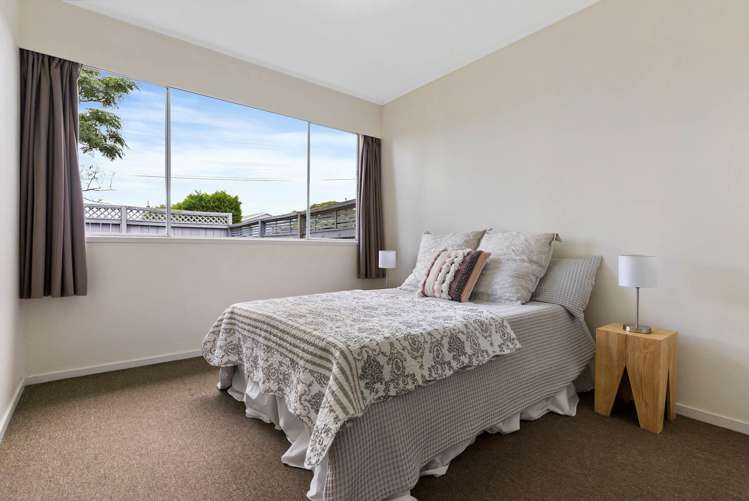 2/200 Chivalry Road Glenfield_8