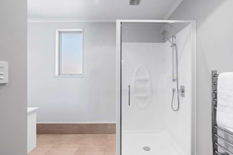 6 Evesham Lane Springlands_25