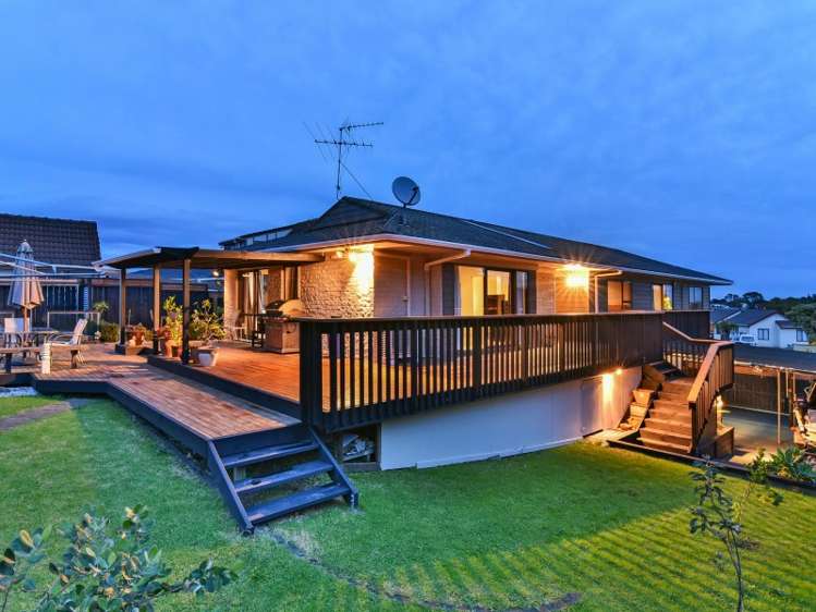 7 Idesia Place Totara Heights_1