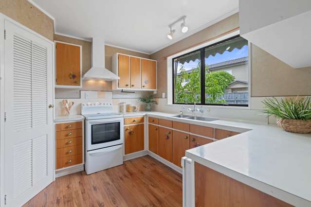 2/60 Vivian Wilson Drive Eastern Beach_1
