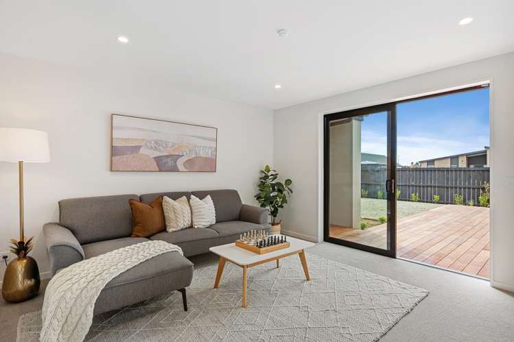 25 Guinevere Drive Lincoln_9