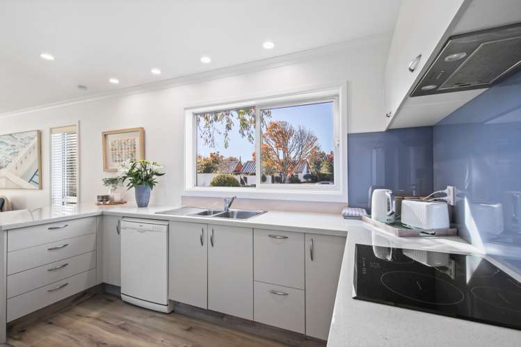 19 Lombard Place Avonhead_12