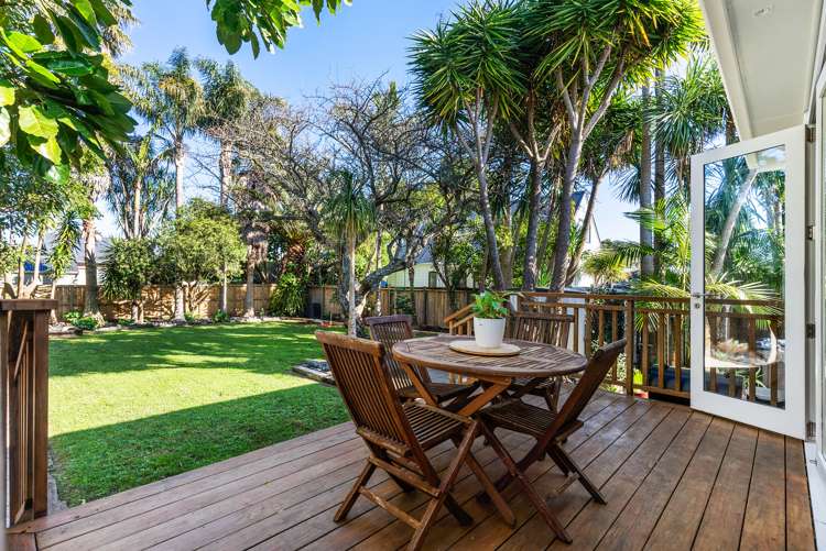 8 Fergusson Avenue Sandringham_12