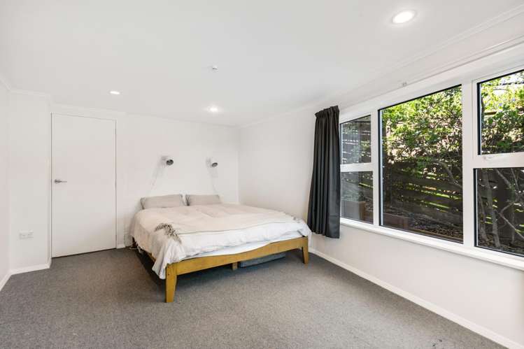 16 Spicer Place Tawa_21