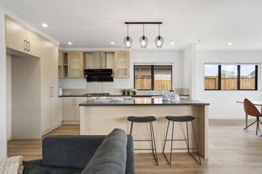 4 Singleton Avenue_1