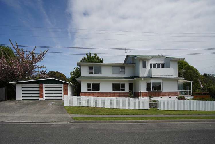 1 The Ridgeway Enner Glynn_19