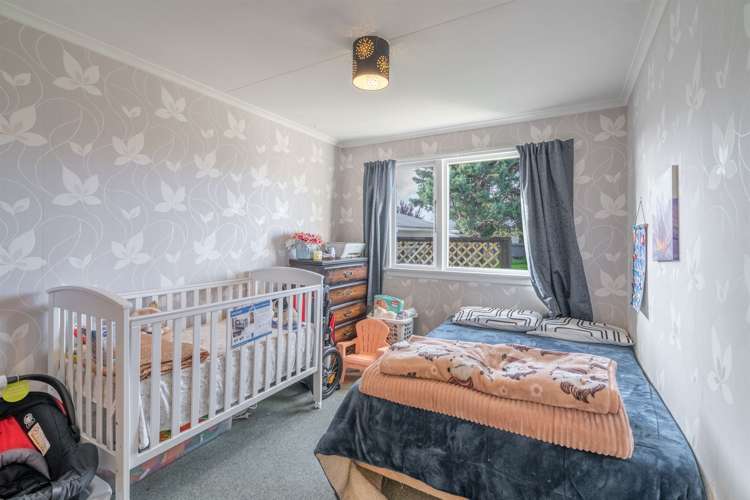 98 Edinburgh Crescent Waikiwi_8