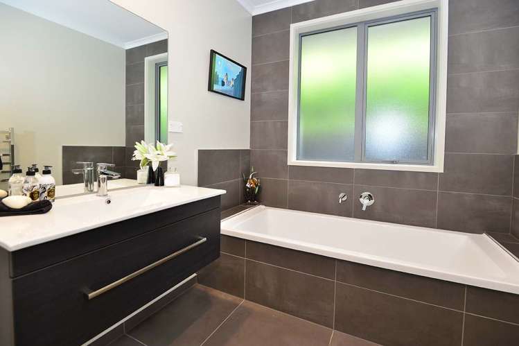 17 Woodridge Drive Stanmore Bay_14