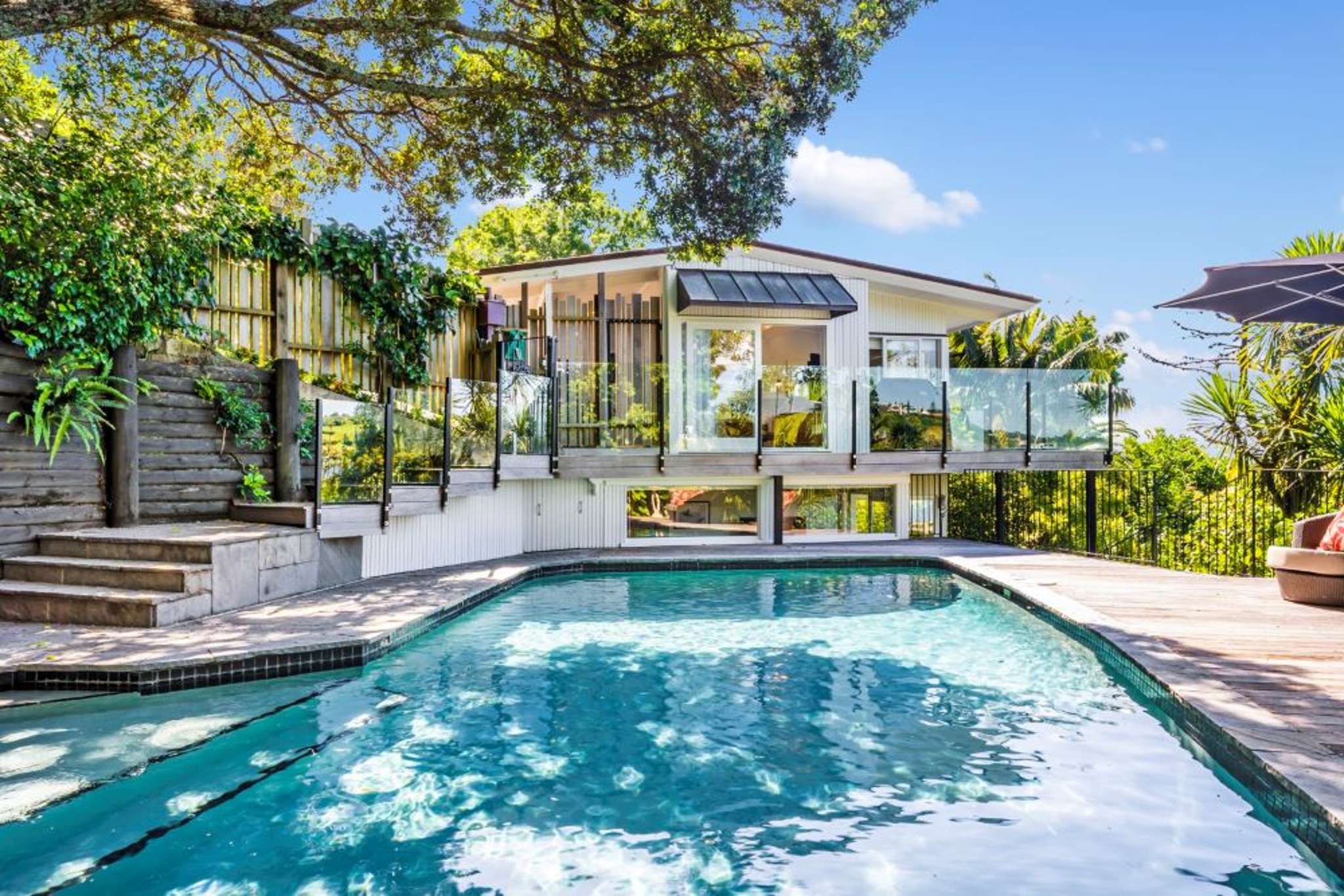 Remuera couple selling home they bought as newly-weds 50 years ago