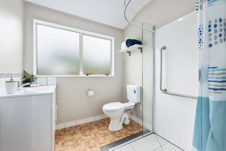 42/17 John Street Trentham_14