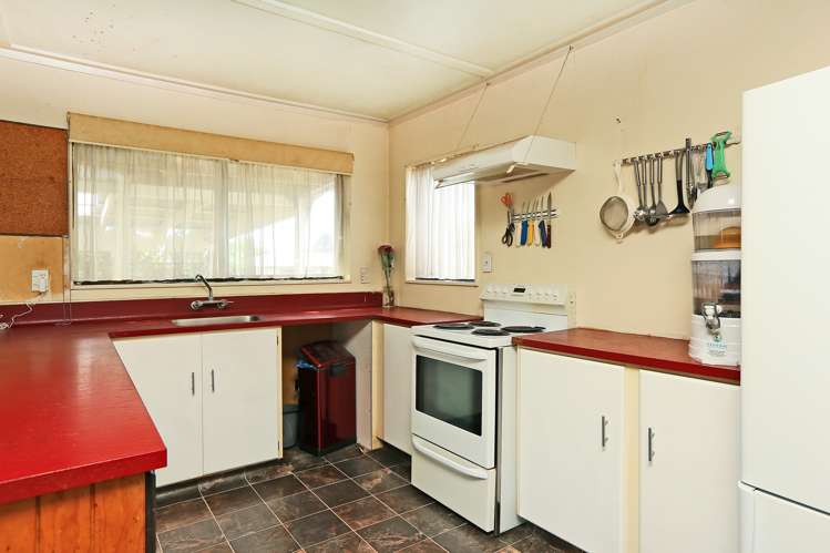 4 Russell Street Otane_11