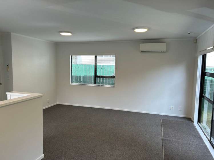 2/22 Great South Road Papakura_4