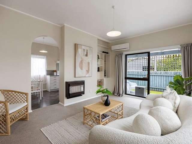16A Bains Avenue 1074_3