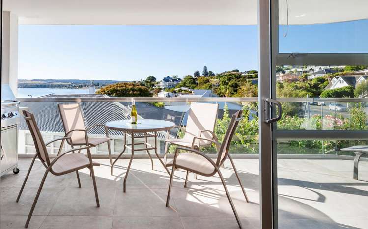 11/2 Lowell Place Waipahihi_2