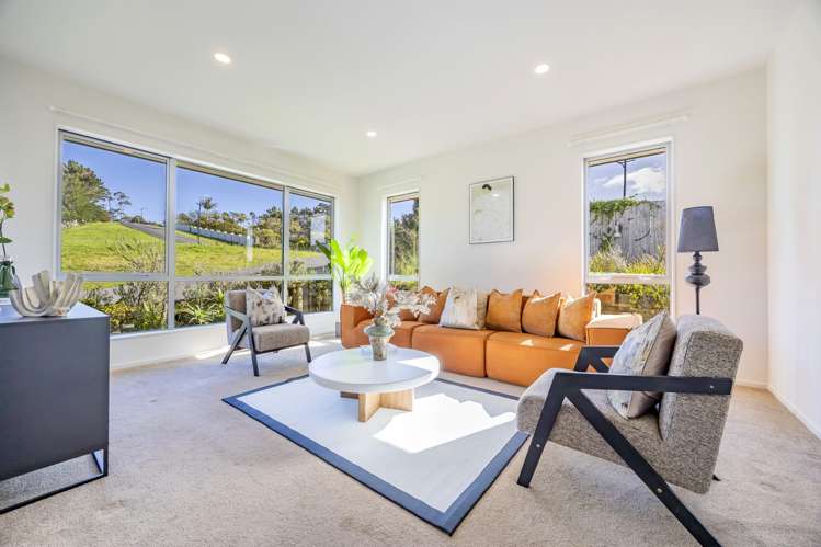 2 Myra G Place Stanmore Bay_1