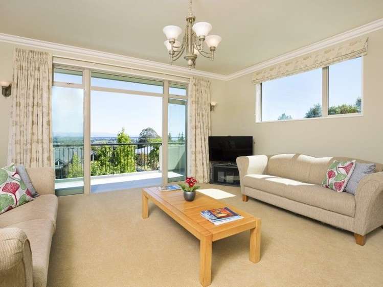 17 Hillplough Heights Richmond_11