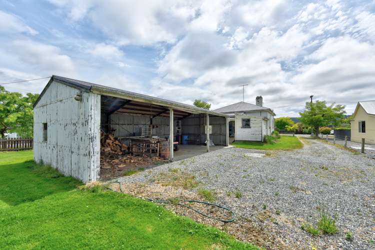 38 Scotswood Street Waikaia_5