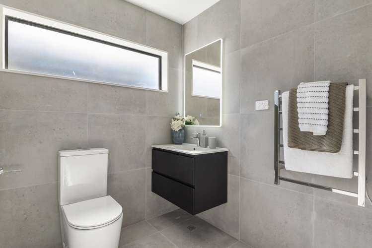 9/1b Egremont Street Belmont_22