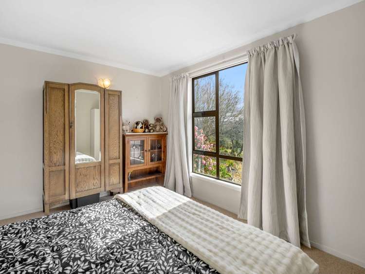 18 Troup St Herbert_14