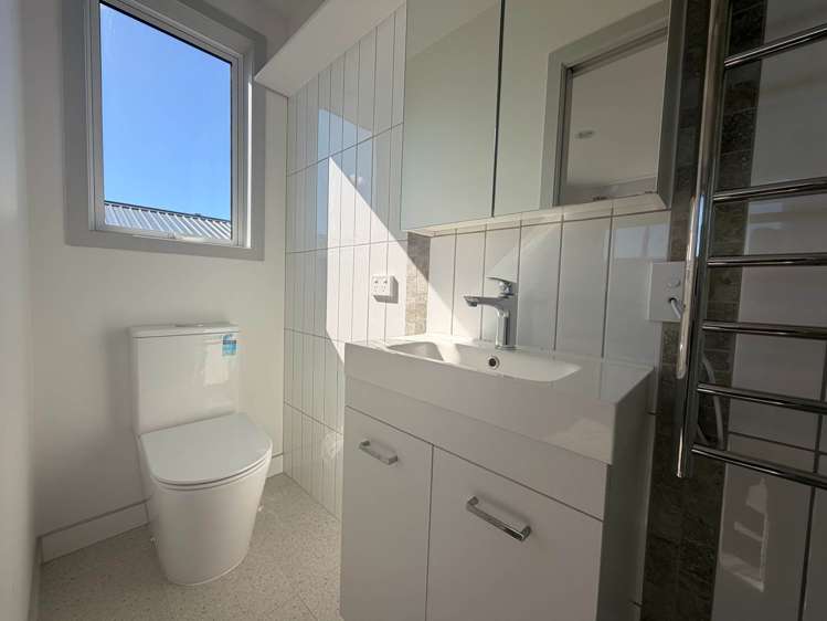 1/70 Barrack Road Mt Wellington_6