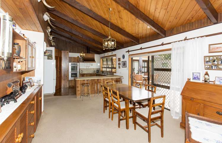 242 Baylys Coast Road Dargaville_21