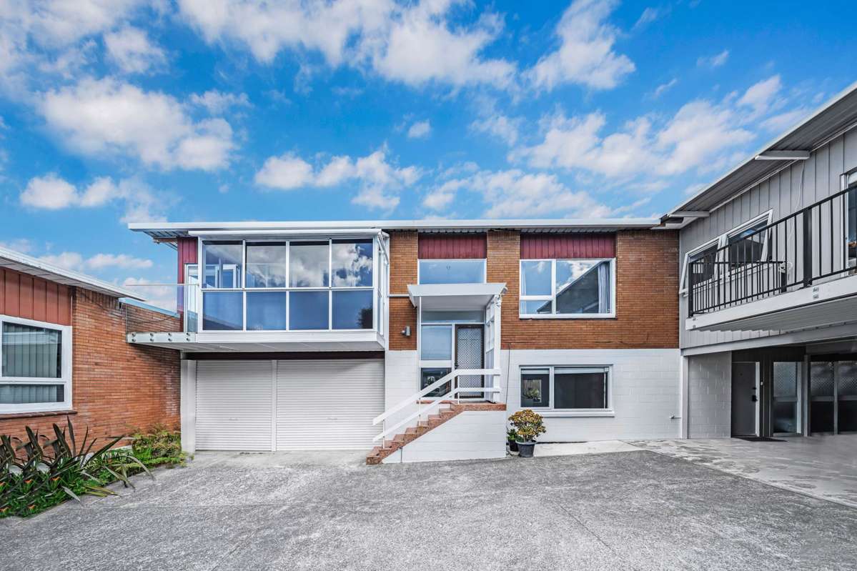 2/4 Rangitoto Terrace_5