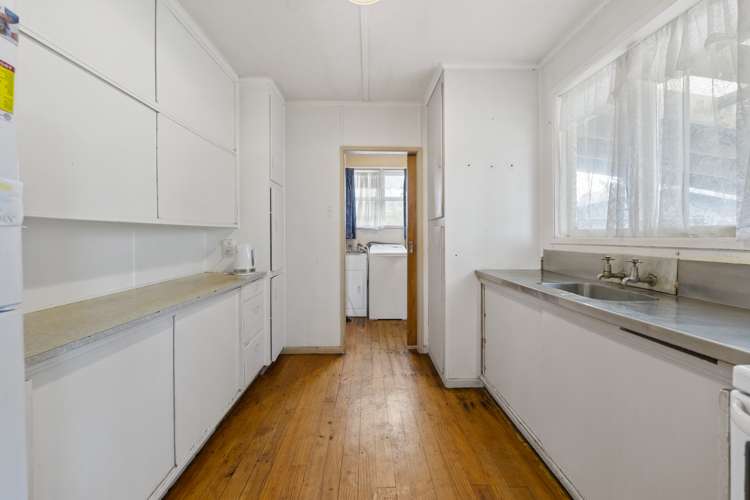 2 Toi Grove Turangi_4