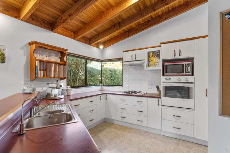 15 Boons Valley Road Waikawa_3