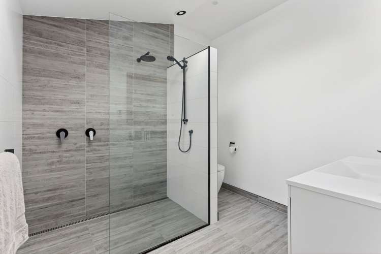 8A Bronte Place Leamington_16