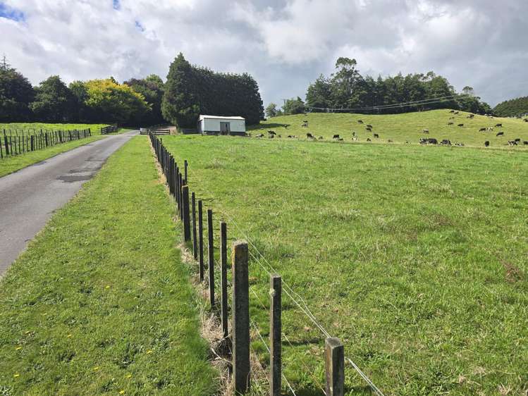 734 - 740 Bird Road Stratford_16