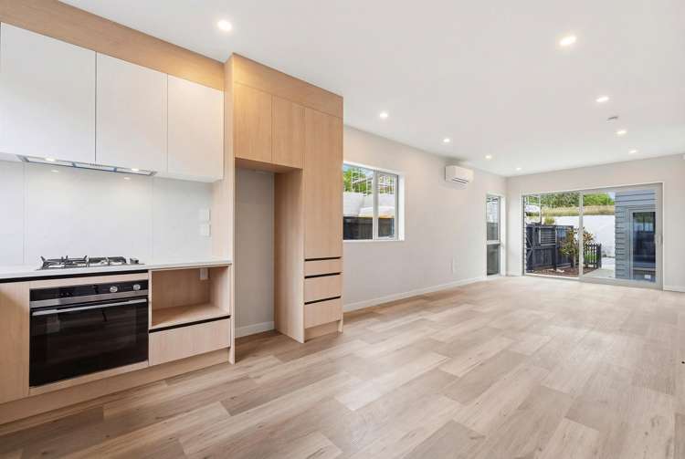 4 & 6 Te Taiheke Road Papakura_6