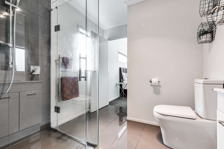 14/11 Errol Close Burbush_12