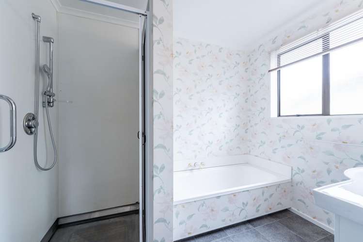 6 Orielton Place Gleniti_10