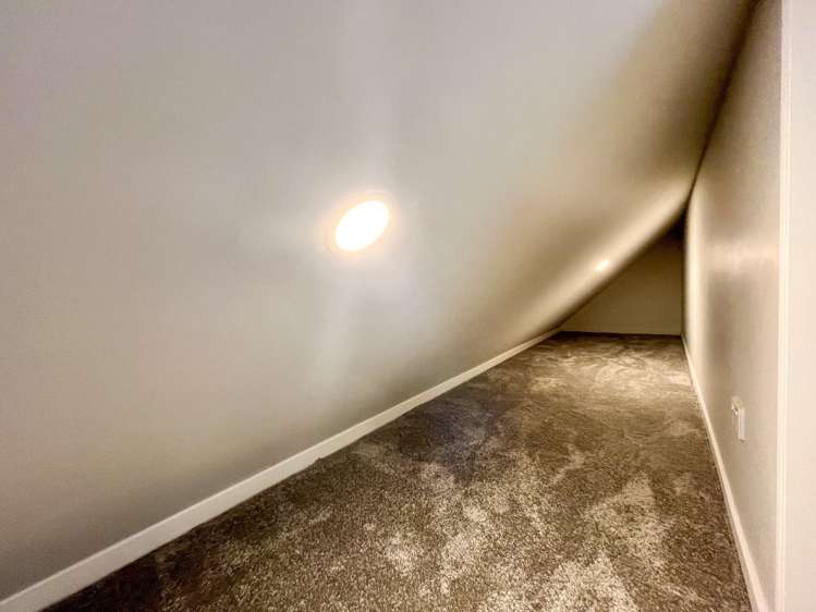 6/9 Aeroview Drive 1603_6