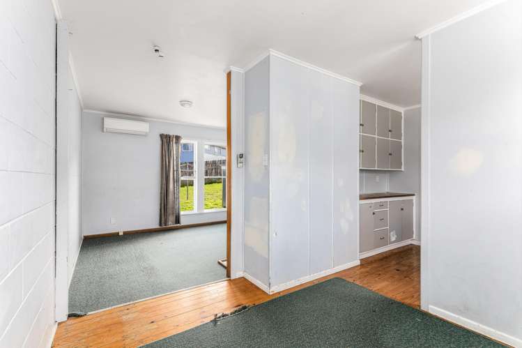 301-303 Warspite Avenue Waitangirua_14