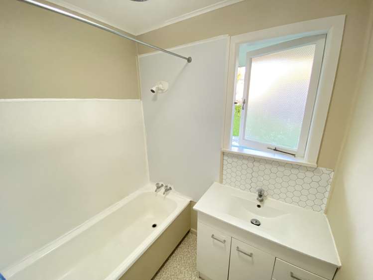 17 Melton Rd Mount Wellington_12