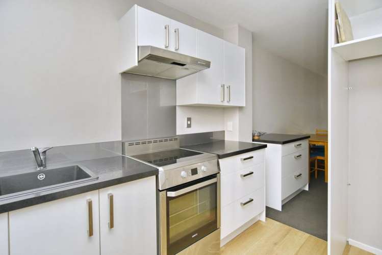 4/62 King Street Sydenham_3