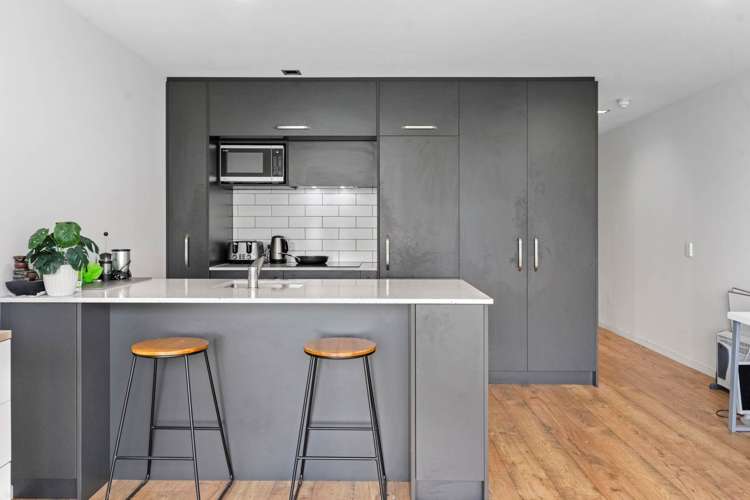 2c/14 Exmouth Street Eden Terrace_7