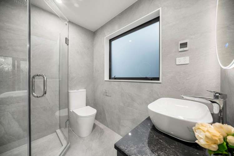 16 Pakirikiri Street Long Bay_17