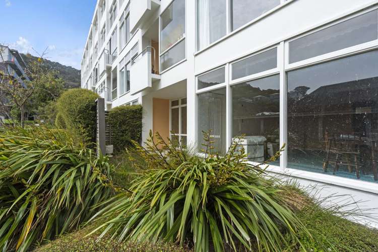 1/4 Claremont Grove Mount Victoria_7