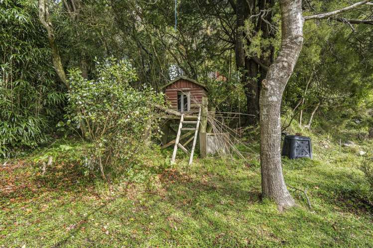 102 Hine Road Wainuiomata_22